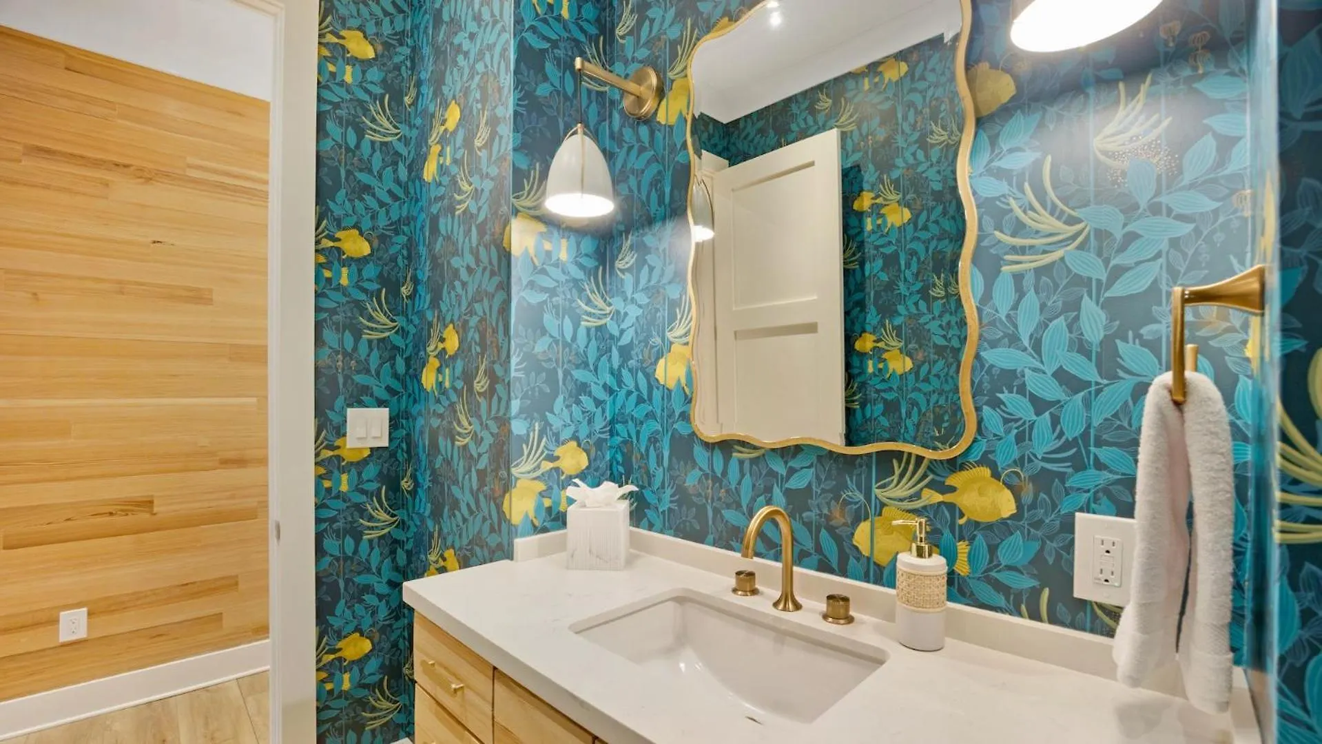Modern Majesty By Last Key Realty Key West Apartment
