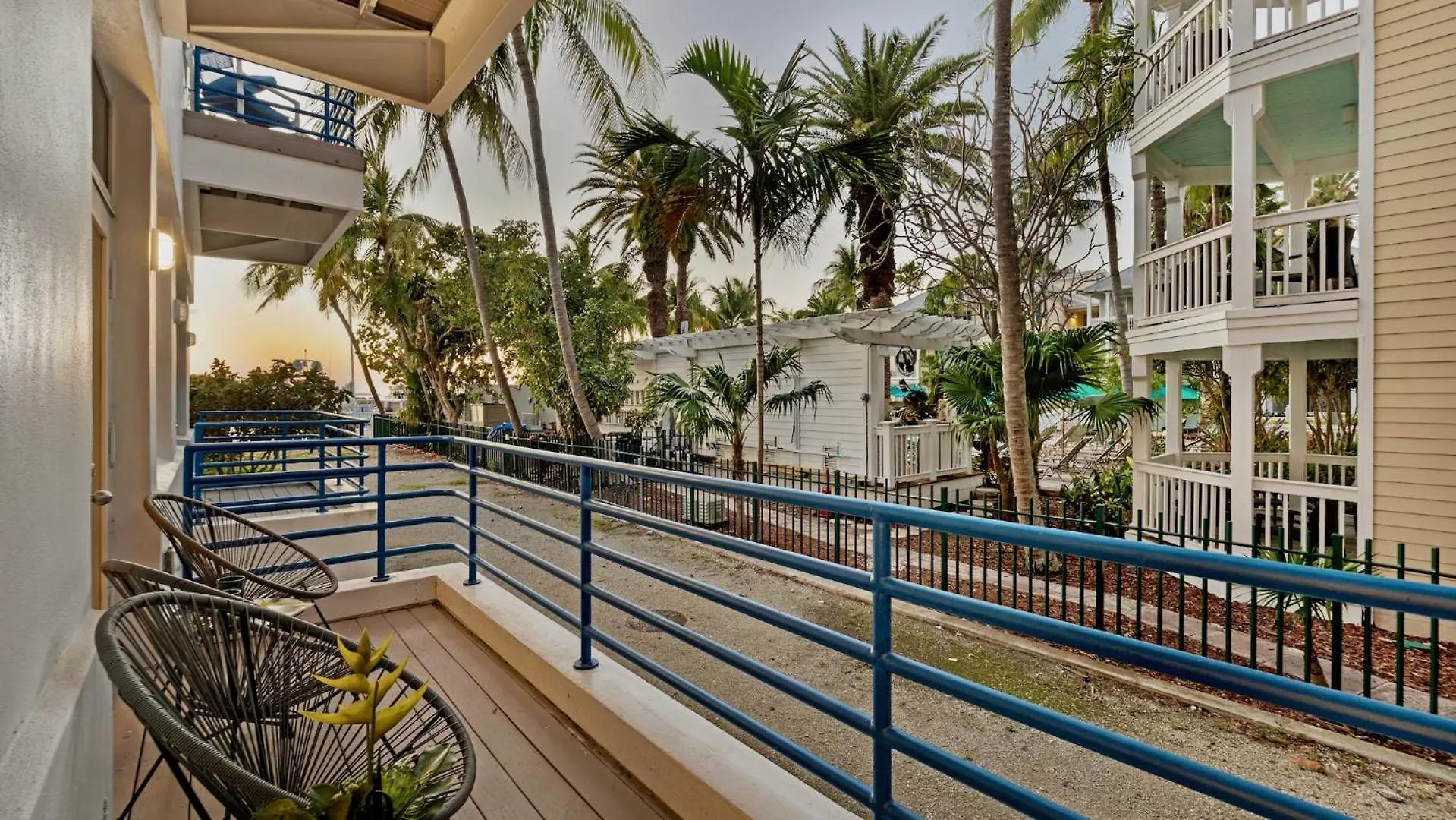 Modern Majesty By Last Key Realty Key West 0*,